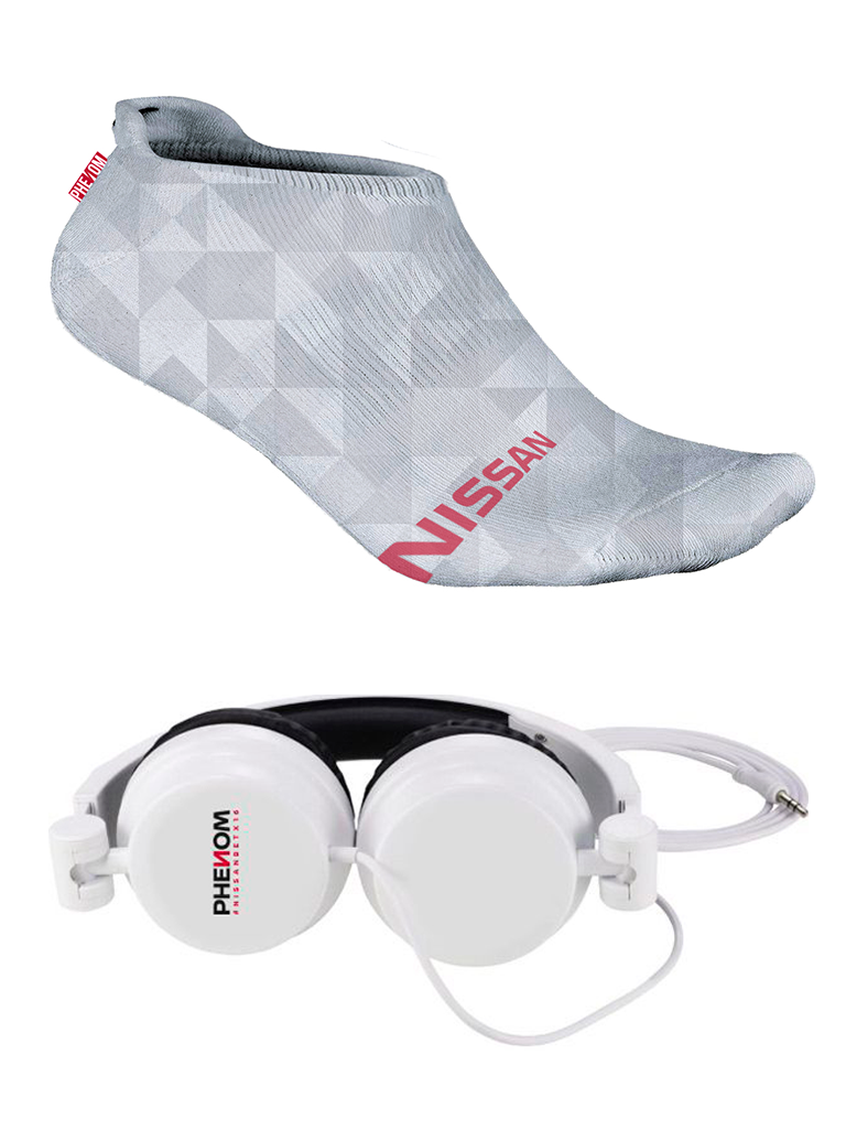 socks_headphones